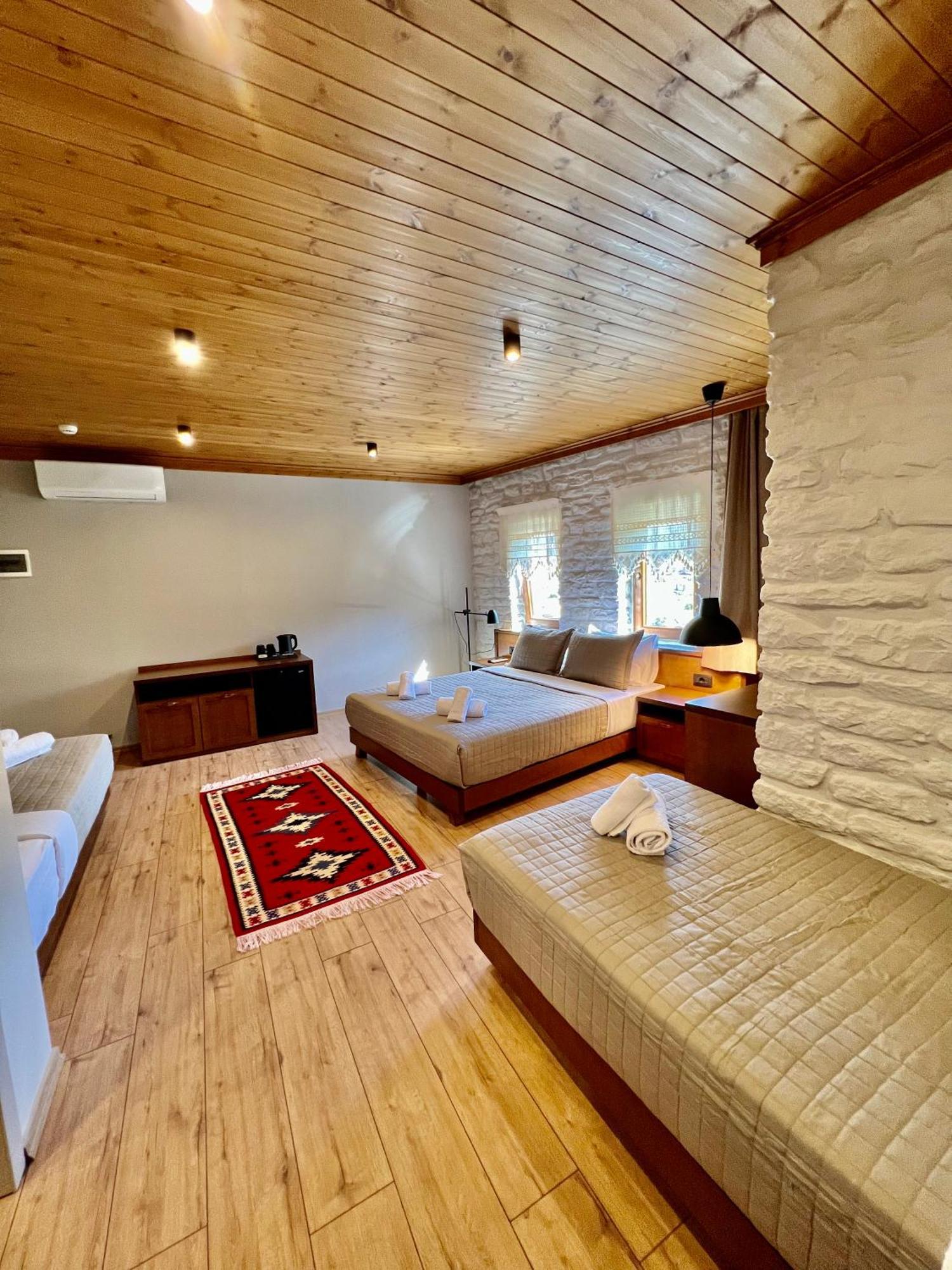 The Stone Sky Hotel Gjirokastër