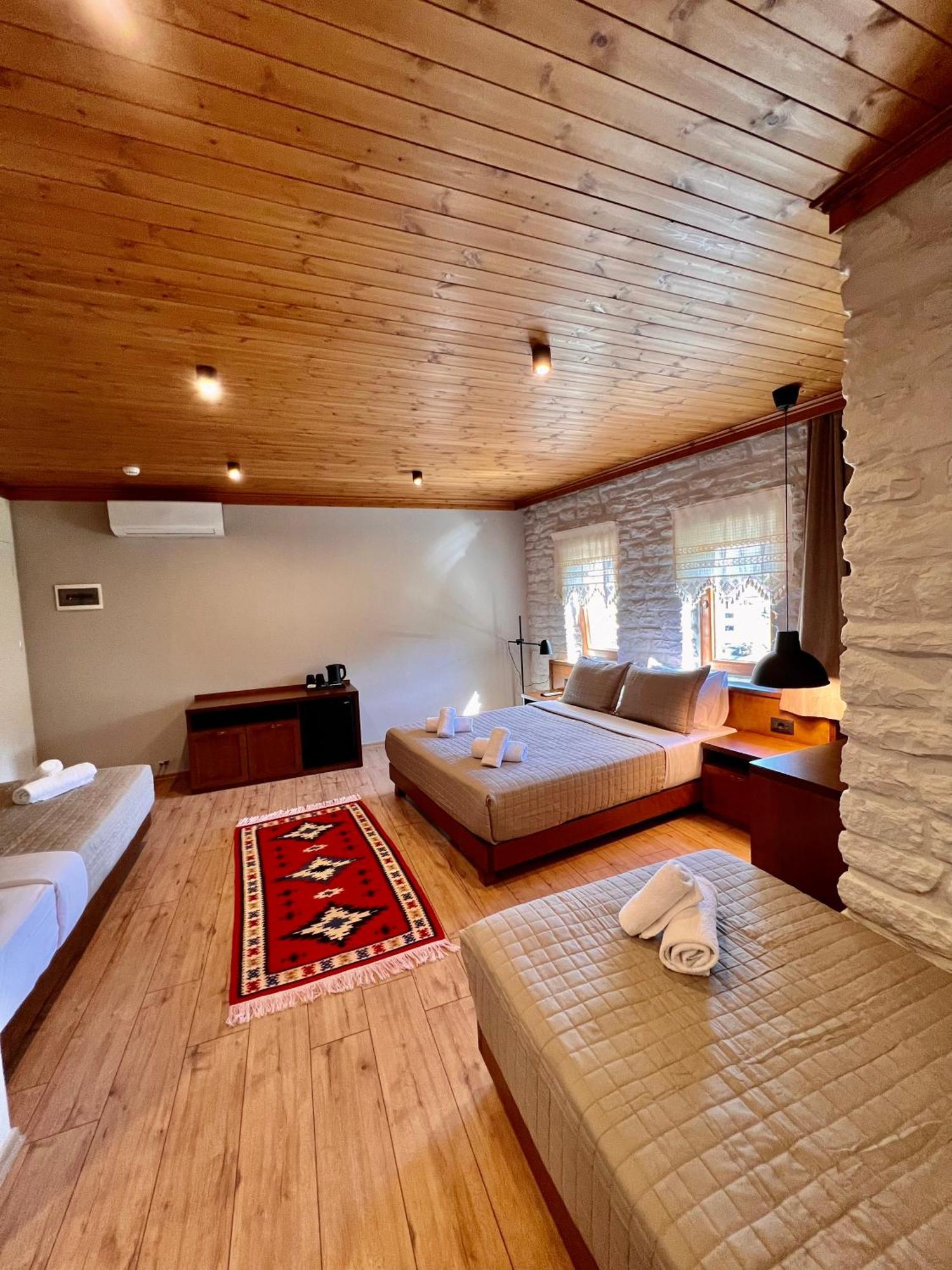 Hotel The Stone Sky 3*