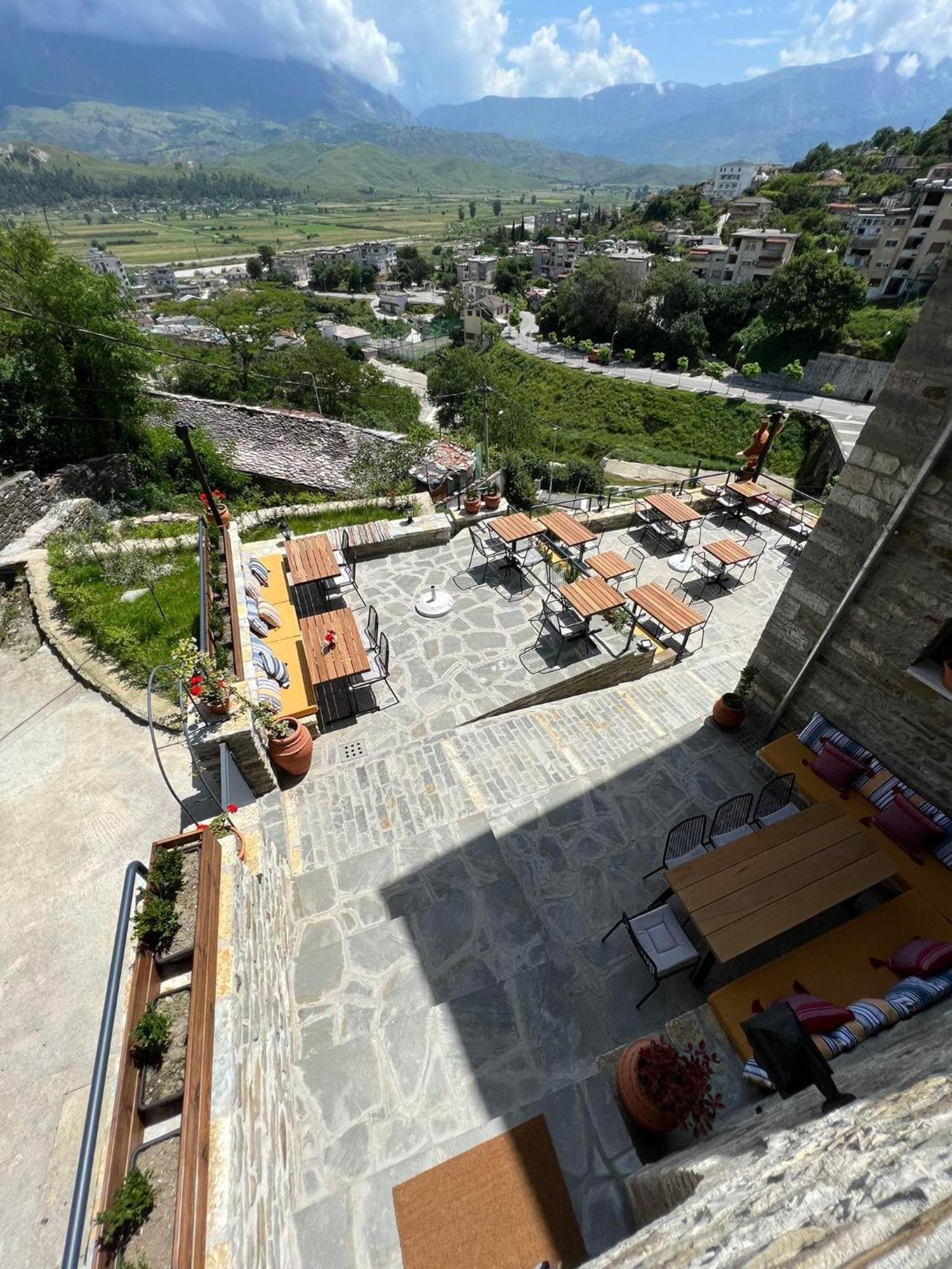 The Stone Sky Hotel Gjirokastër