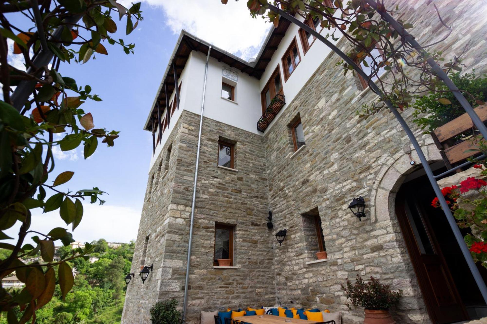 The Stone Sky Hotel Gjirokastër