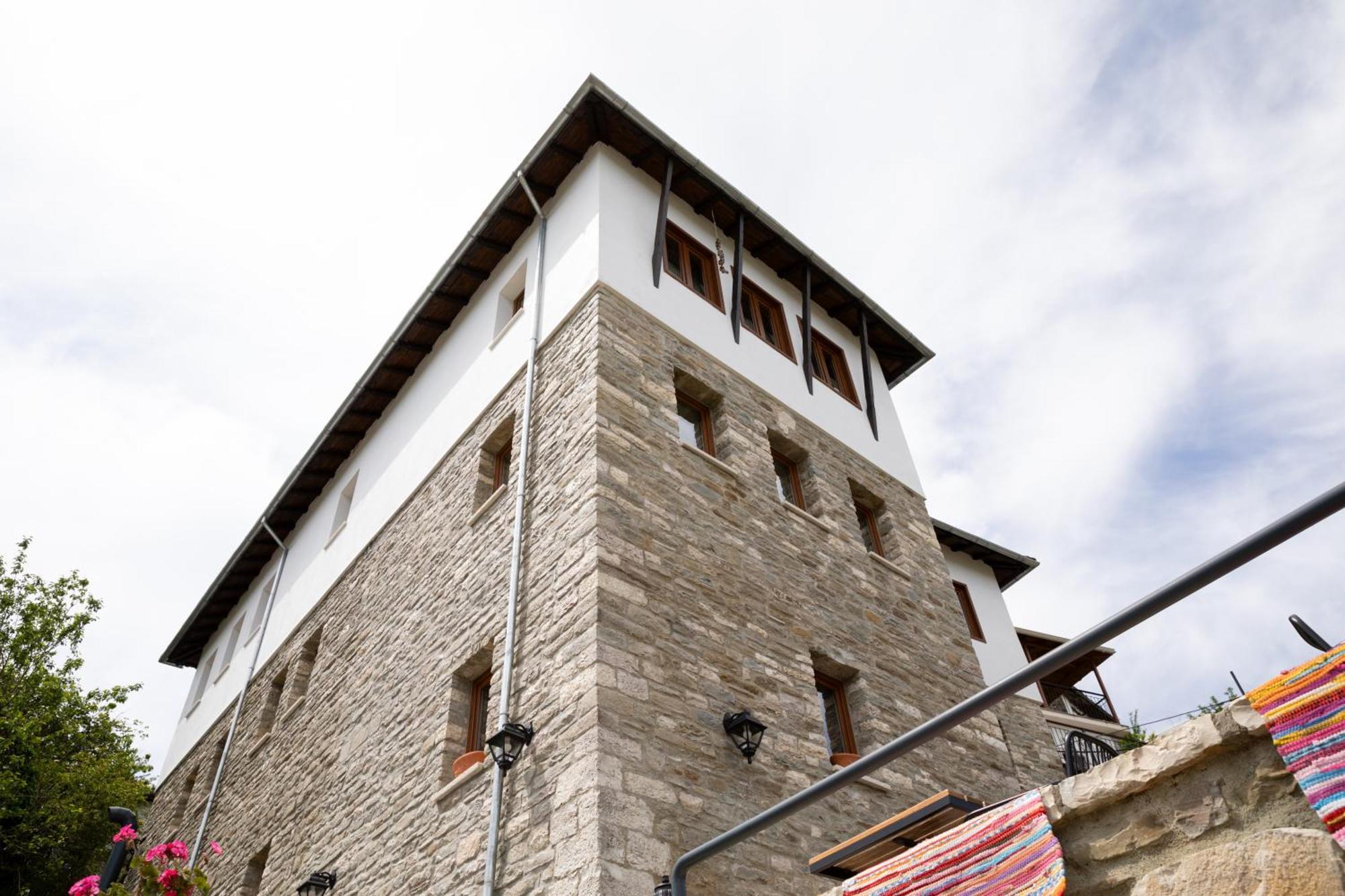 Hotel The Stone Sky Gjirokastër