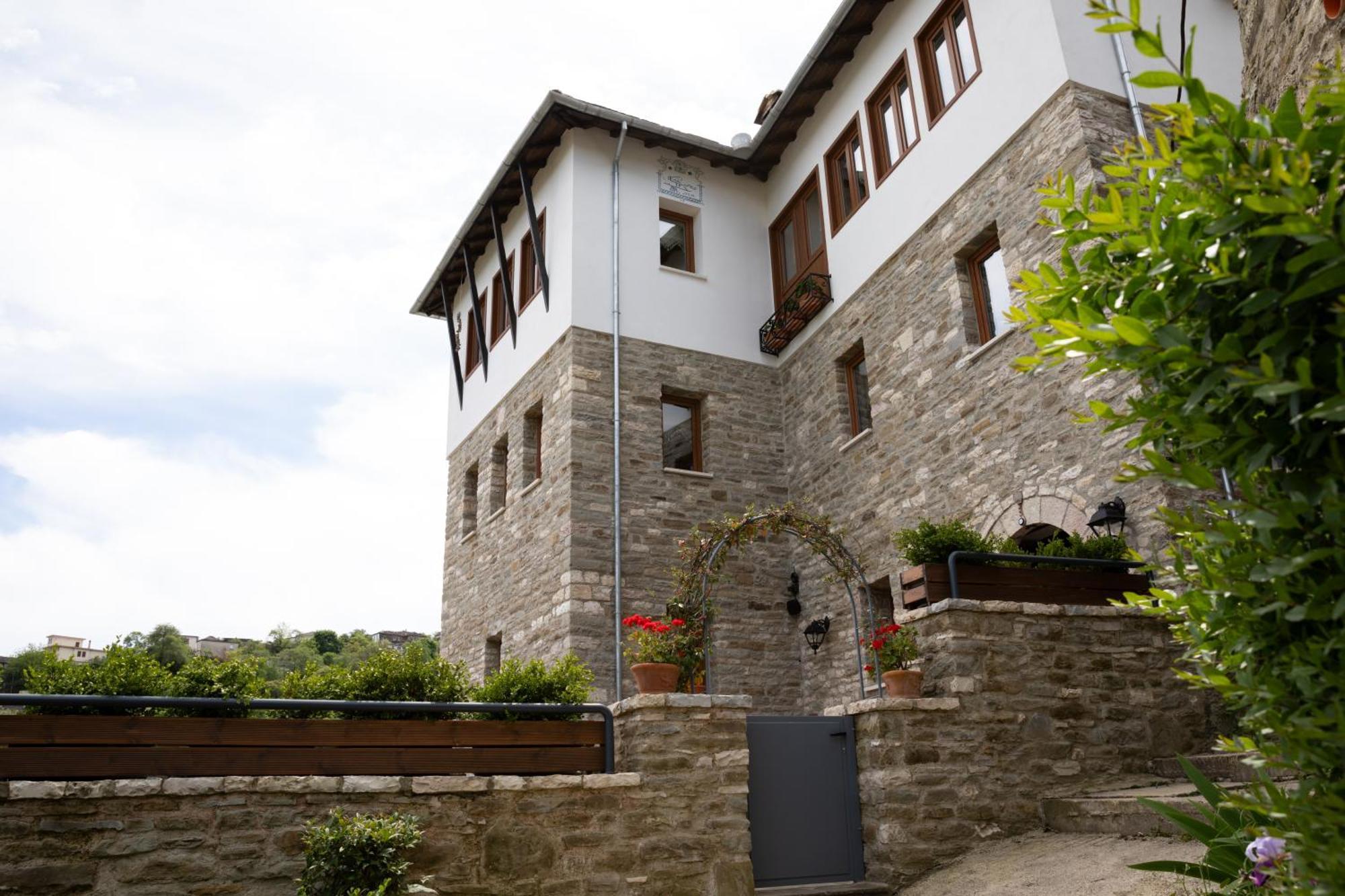 The Stone Sky Hotel Gjirokastër
