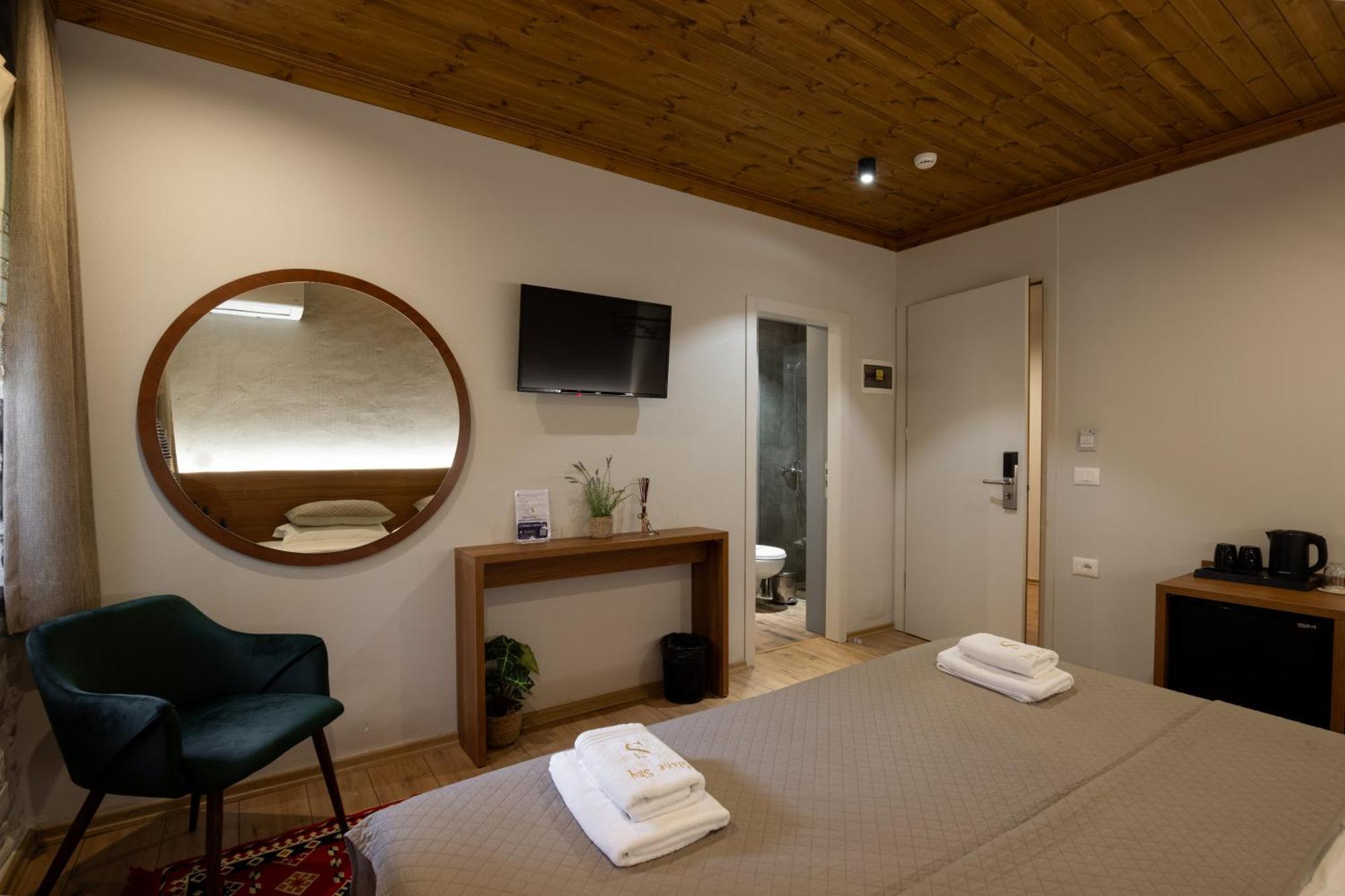 Hotel The Stone Sky 3*