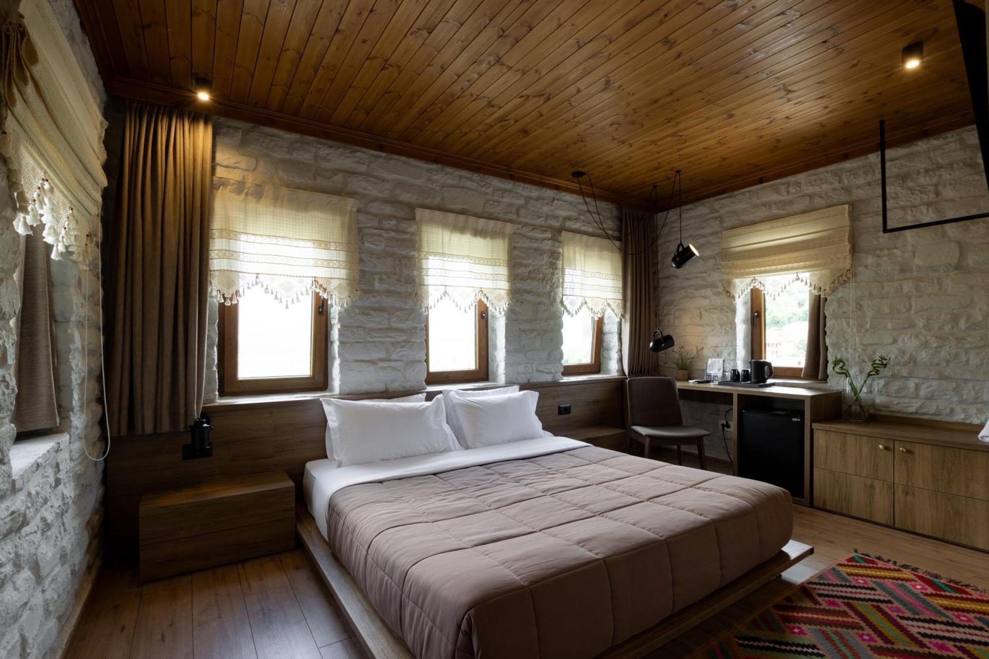 Hotel The Stone Sky Gjirokastër