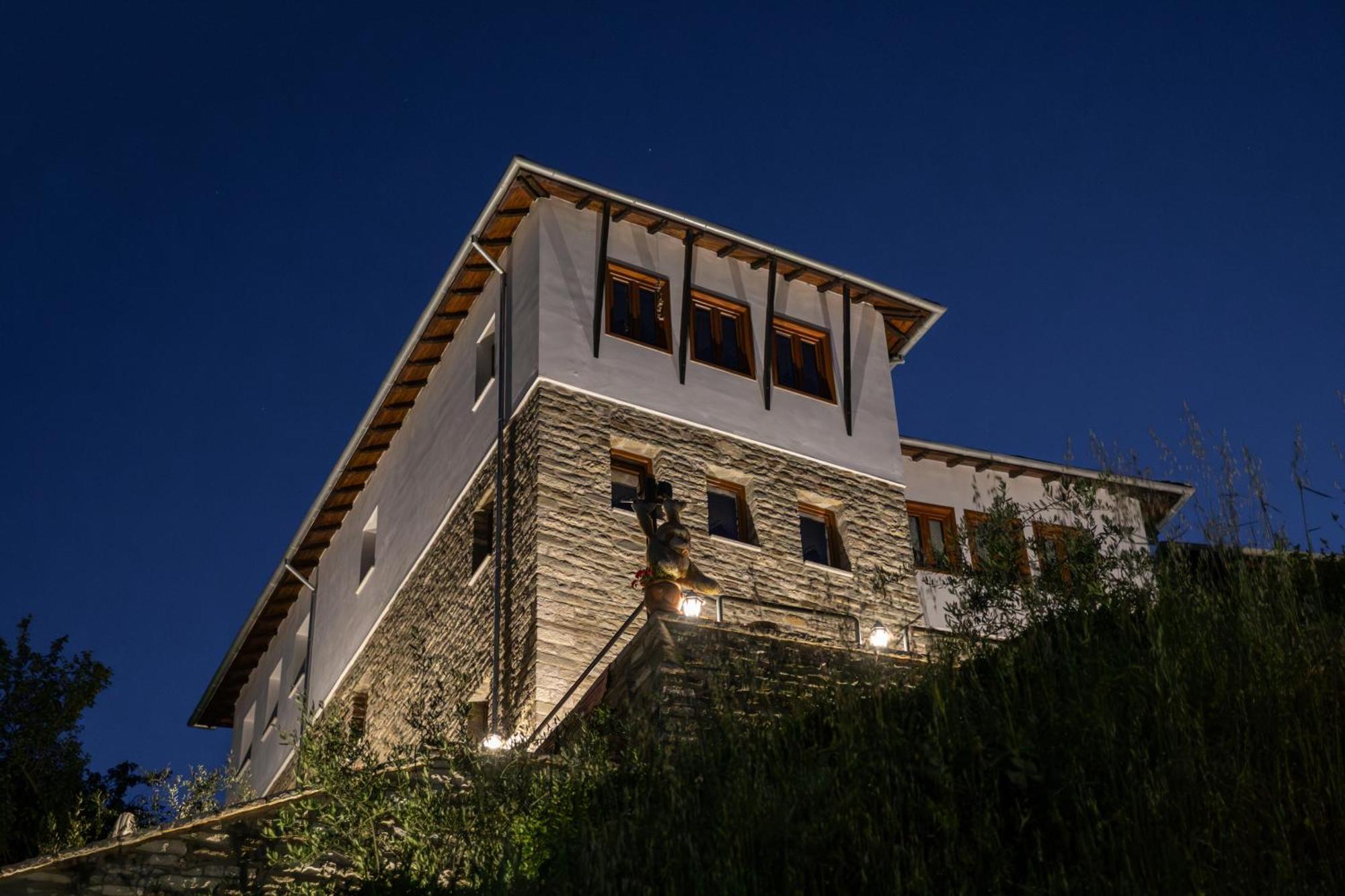 Hotel The Stone Sky